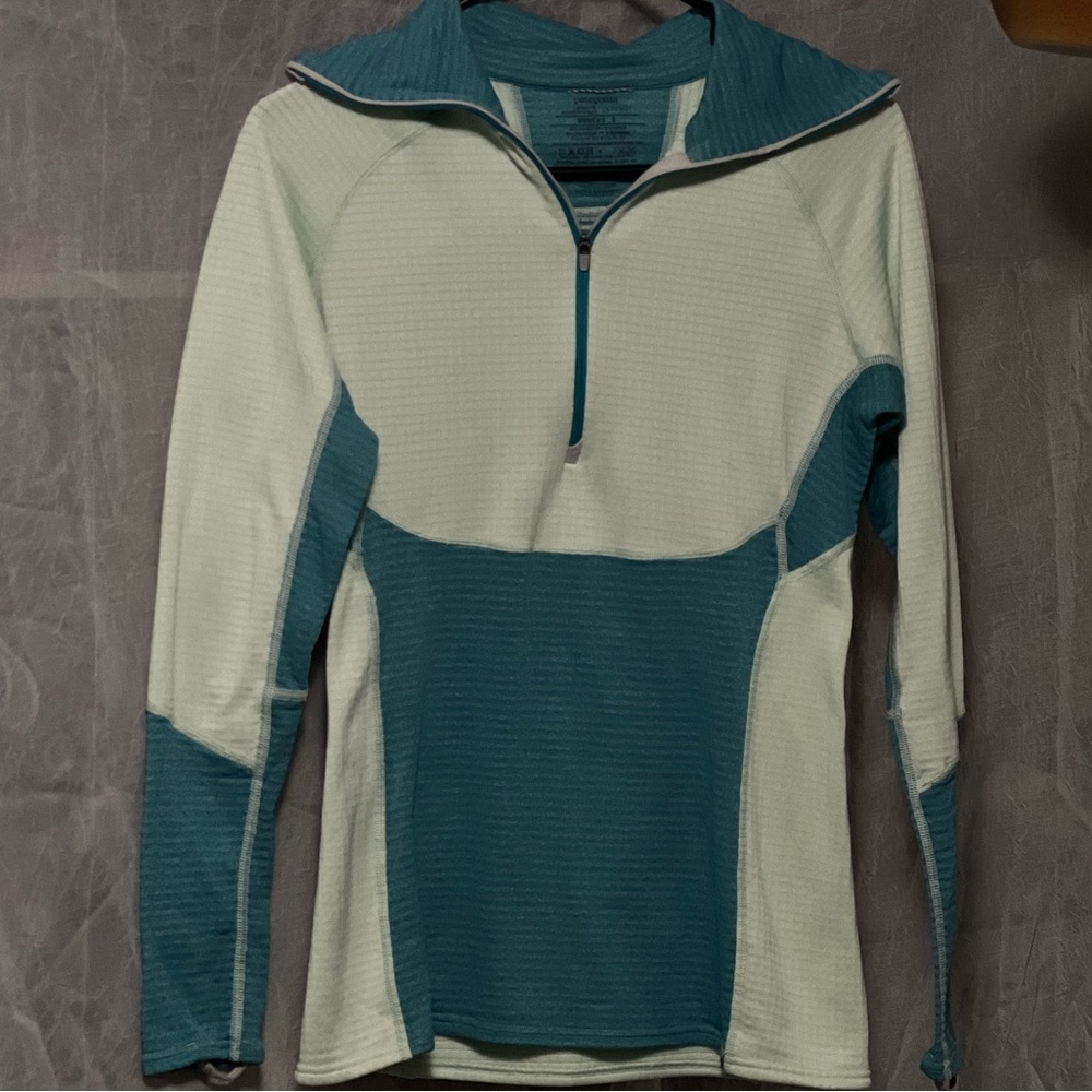 Women’s Patagonia Capilane 4 expedition weight polartec
